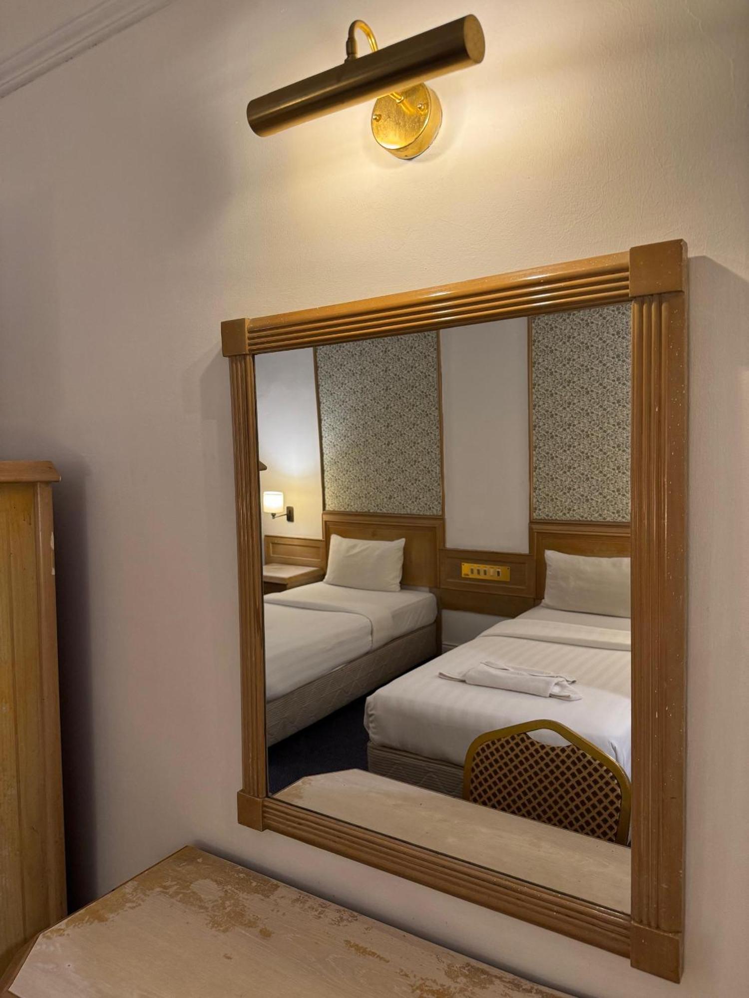 Hotel Deleeton Kota Kinabalu Eksteriør billede