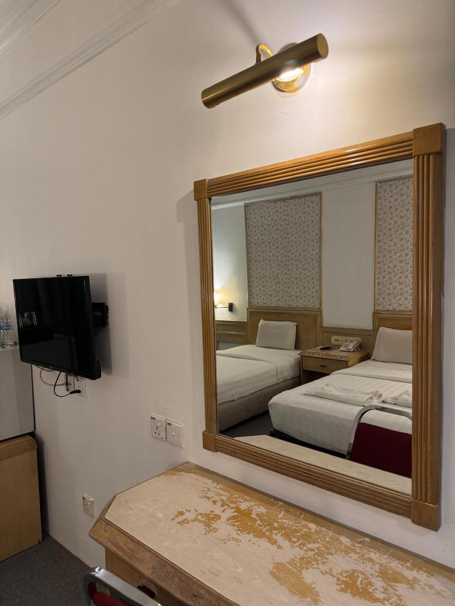 Hotel Deleeton Kota Kinabalu Eksteriør billede